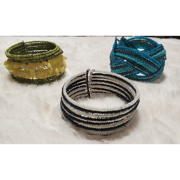 Lot of 3 Beaded Cuff Bangle Bracelets with Memory Wire, pre-owned - Picture 1 of 8